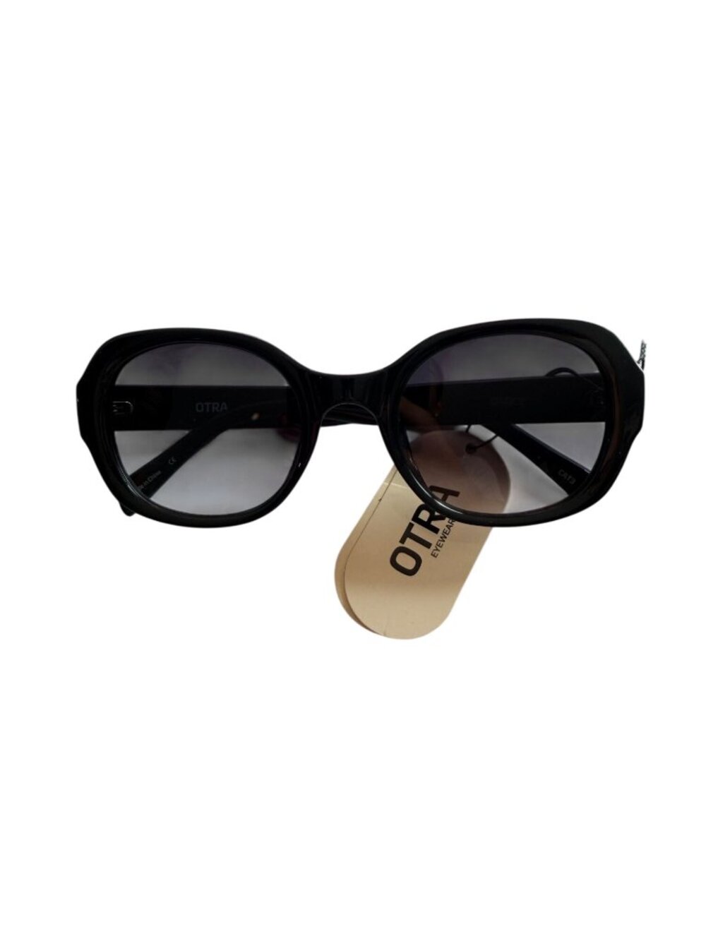 Otra Eyewear Darcy Sunglasses in Black Smoke Fade
